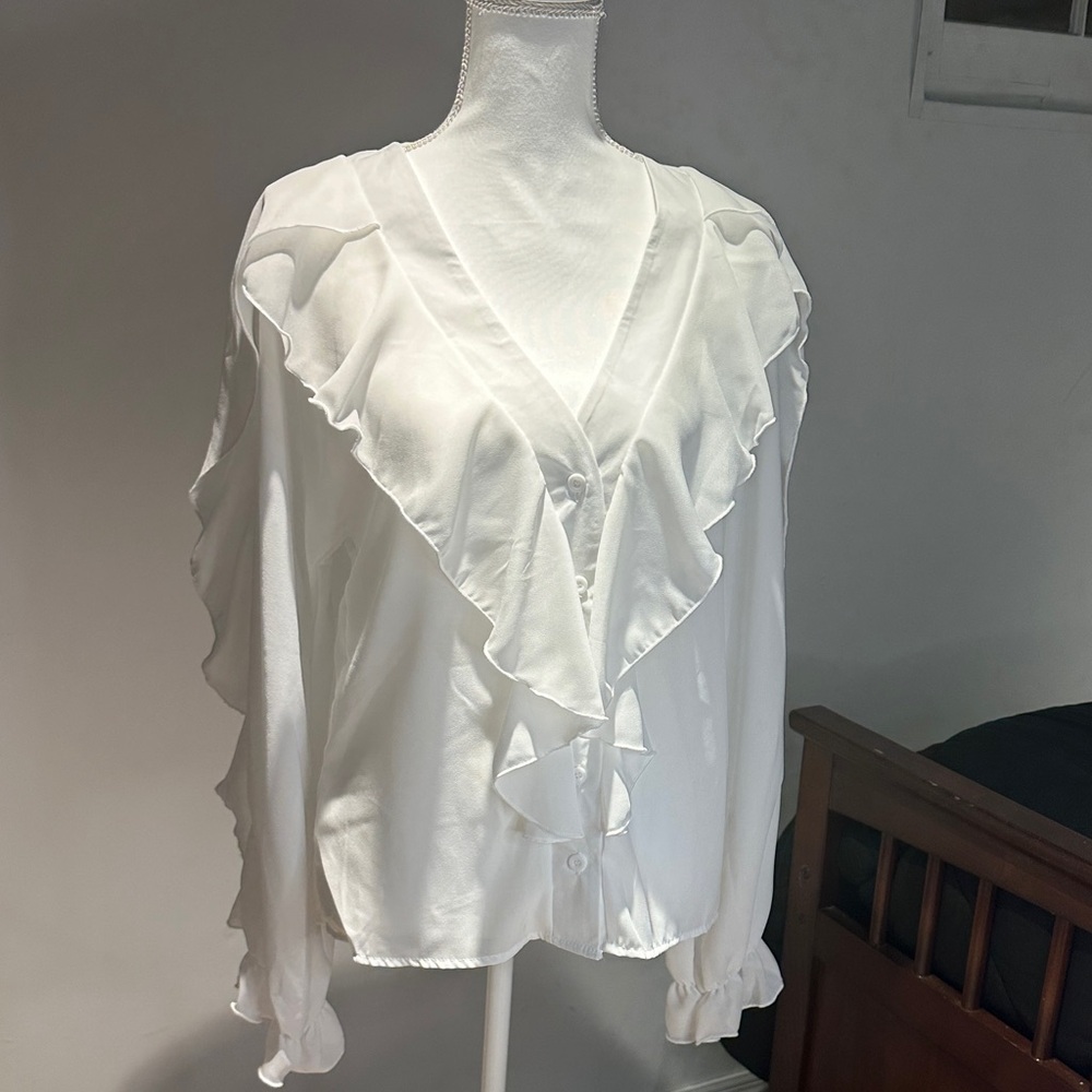 Elegant White Ruffled Women's Top